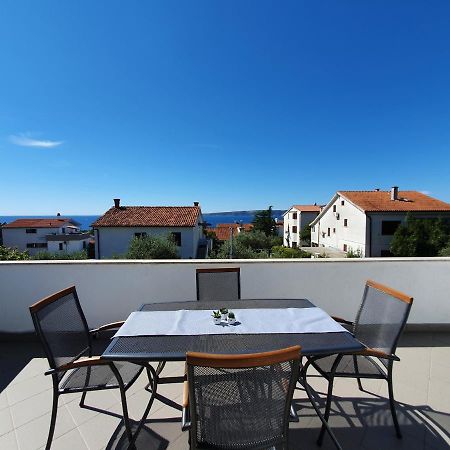 Apartmani Alta Krk Town Exterior foto