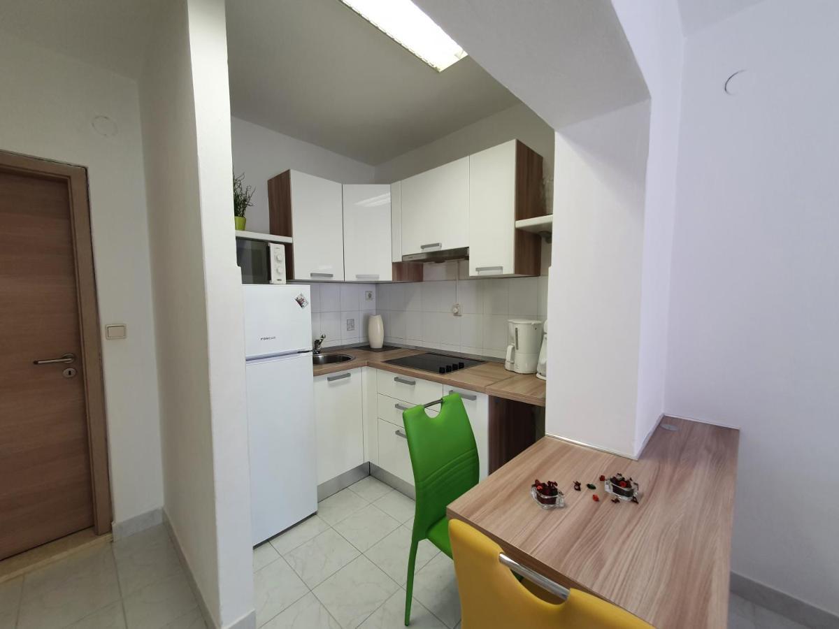 Apartmani Alta Krk Town Exterior foto