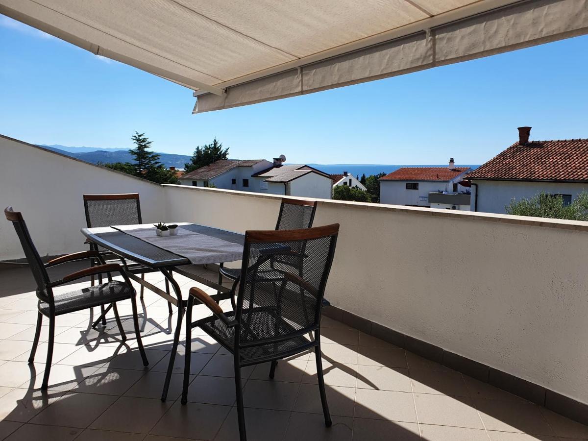 Apartmani Alta Krk Town Exterior foto